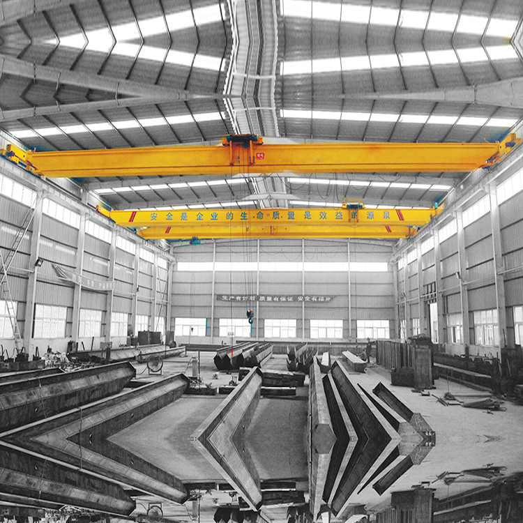 1T 3T 5T Electric Single Girder Crane Remote Or Pendent Line Control