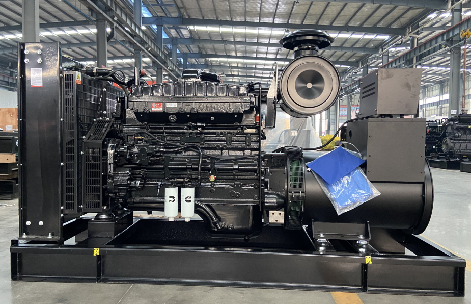Cummins 200KW Diesel Generator Set with Silent Canopy and Smartgen HGM6110 Controller