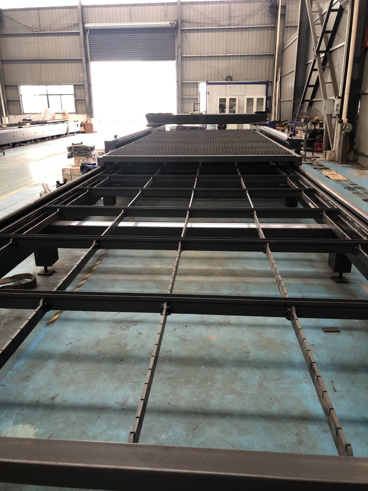 BOCHU Software Controlled Metal Cutting Laser Machine For Large Cutting Area 6000mm*2000mm