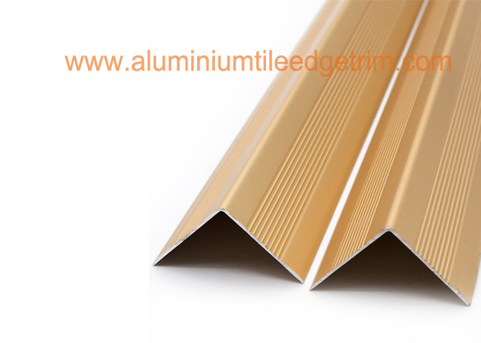 Decorative Aluminum Stair Nosing Edge Trim Right Angle 3cm X 3cm Easy Installation