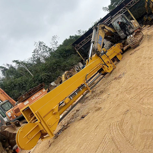 20M Telescopic Arm for Excavator Red Yellow for Digging House Foundation