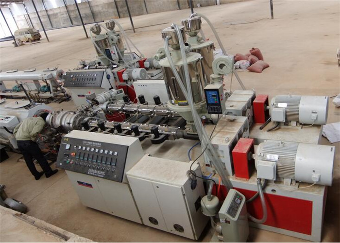 Siemens PLC controlling PPR / PE / PERT Plastic Pipe Extrusion Line Plastic Water Pipe Manchinery