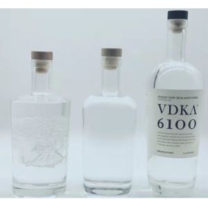  1000ML 1750ML 3000ML Empty Vodka Bottle Embossed Screen Printing Manufactures