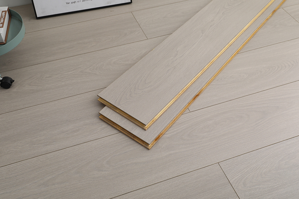 Three Layer Engineered Wood Flooring In European French Oak