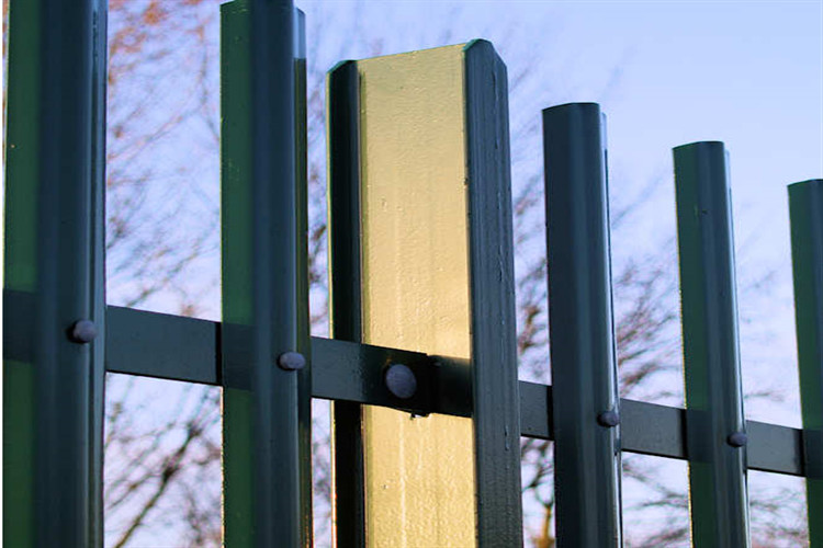 High Security Steel Palisade Fence With Razor Barbed Wire For Protection Zone