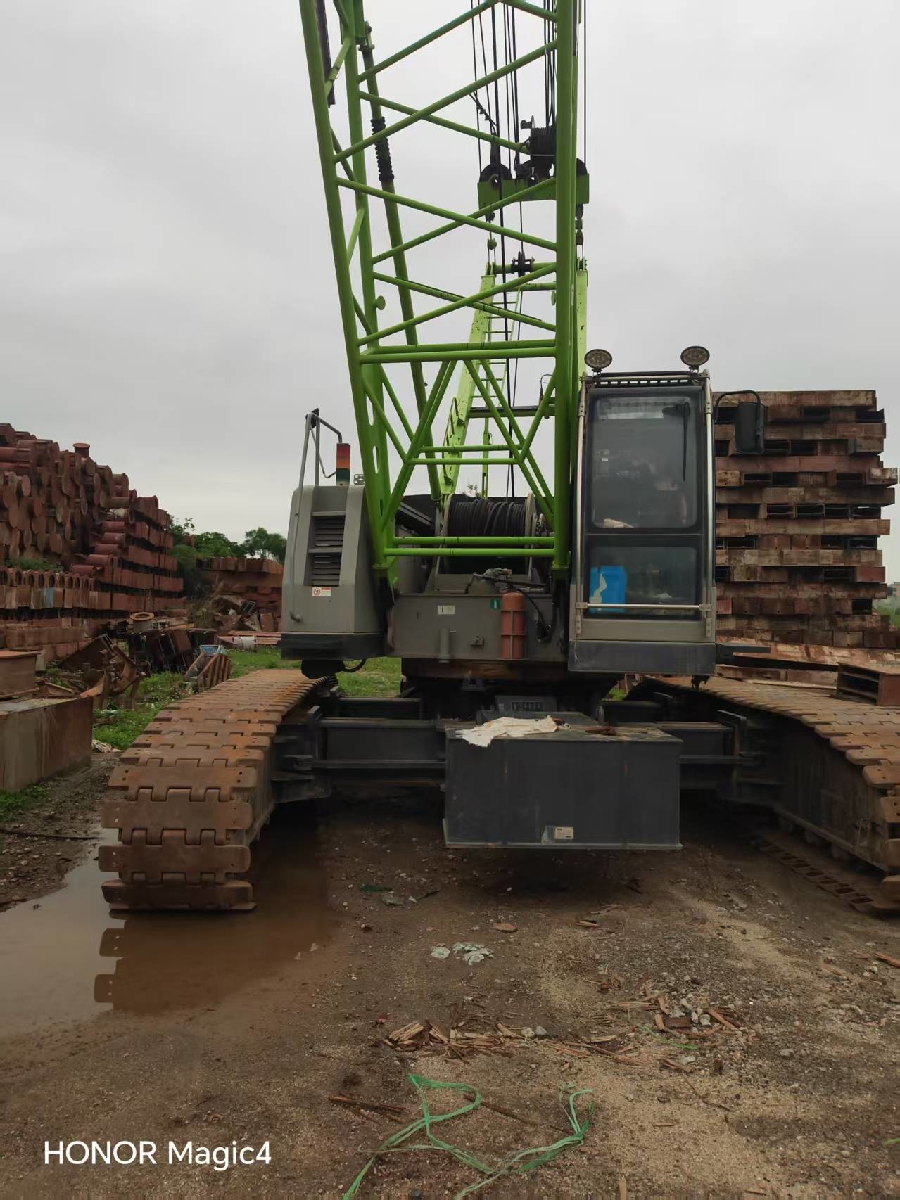 Energy Efficient 85Ton ZCC850V Lattice Boom Crane Safe Operation at Maximum Lifting Height 46m