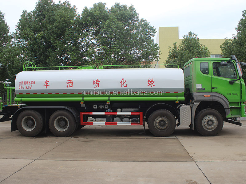 Factory Direct Price Sinotruk HOMAN 8x4 19.9cbm Water Sprinkler Tank Truck