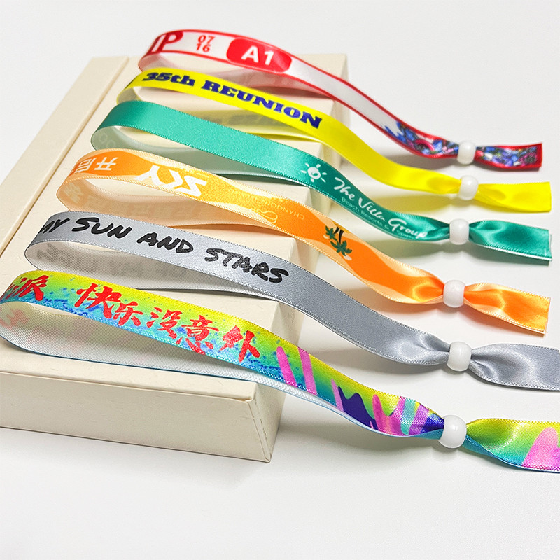 RFID Woven Cloth Wristbands Printing Fabric Bracelets With Plastic Clasp