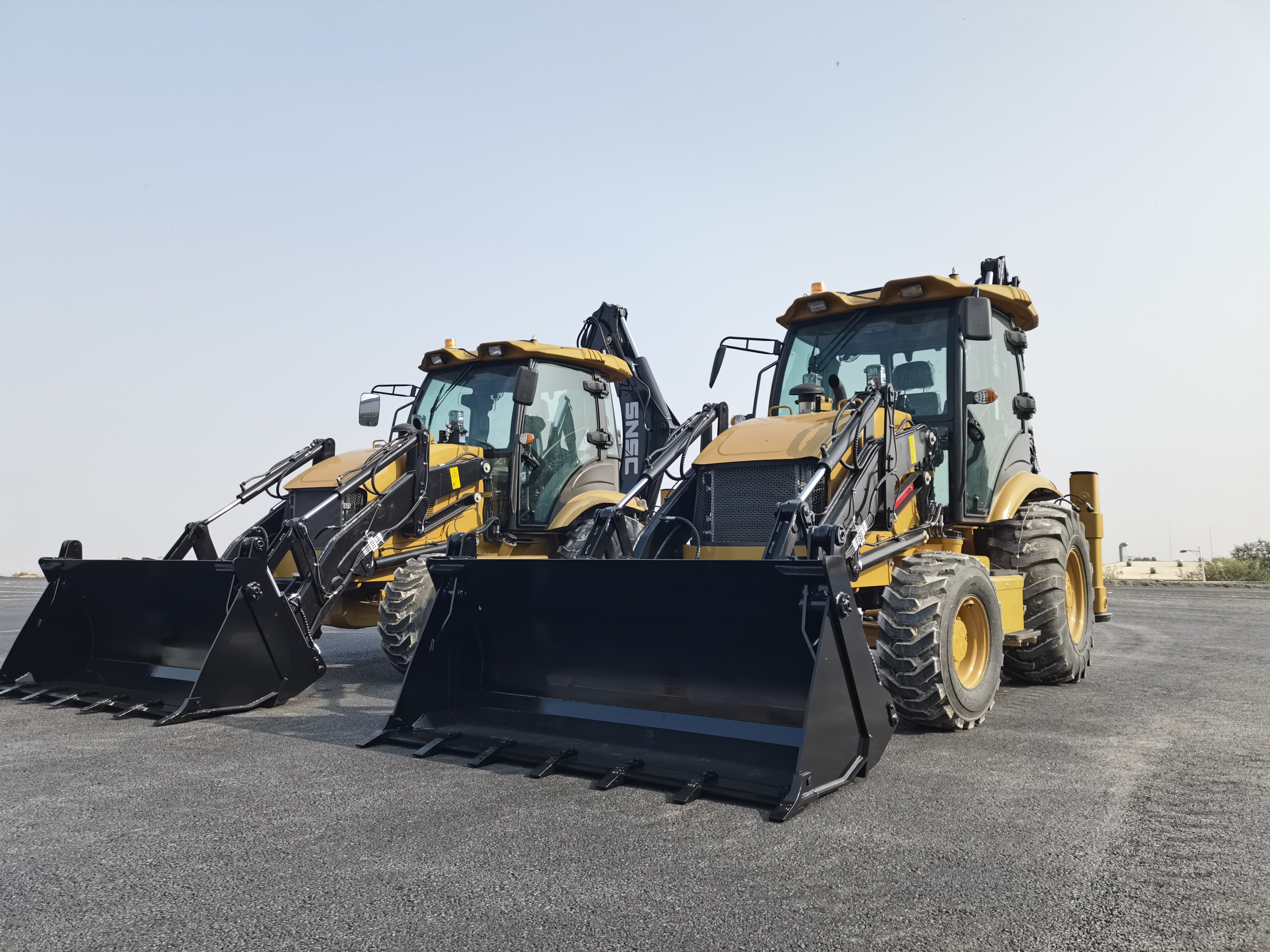Control pilot 4x4 2.5 ton backhoe loader Mini-retroescavadeira for Energy Mining needs