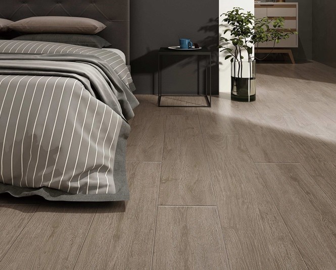 Beige Antibacterial Wooden Porcelain Strips 200x1000mm Indoor Floor Strip For Living Room Decoration