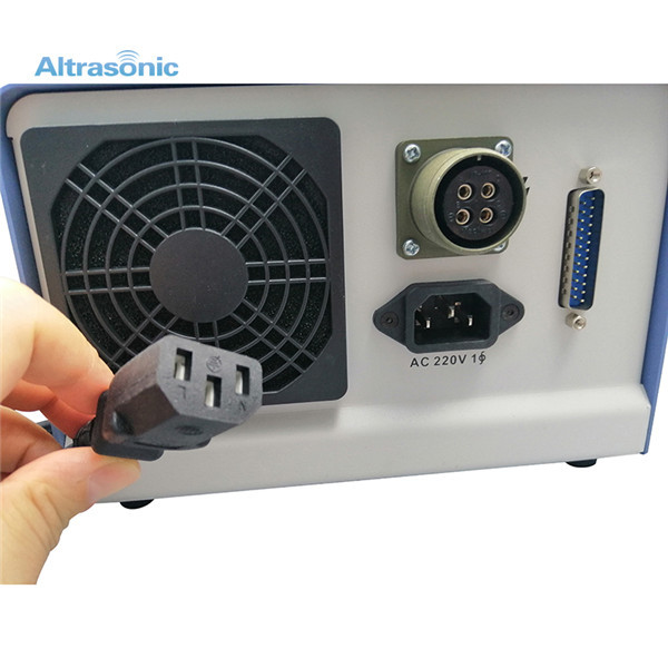 CE Approved 35kHz Ultrasonic Spot Welders HandHeld For Plastic