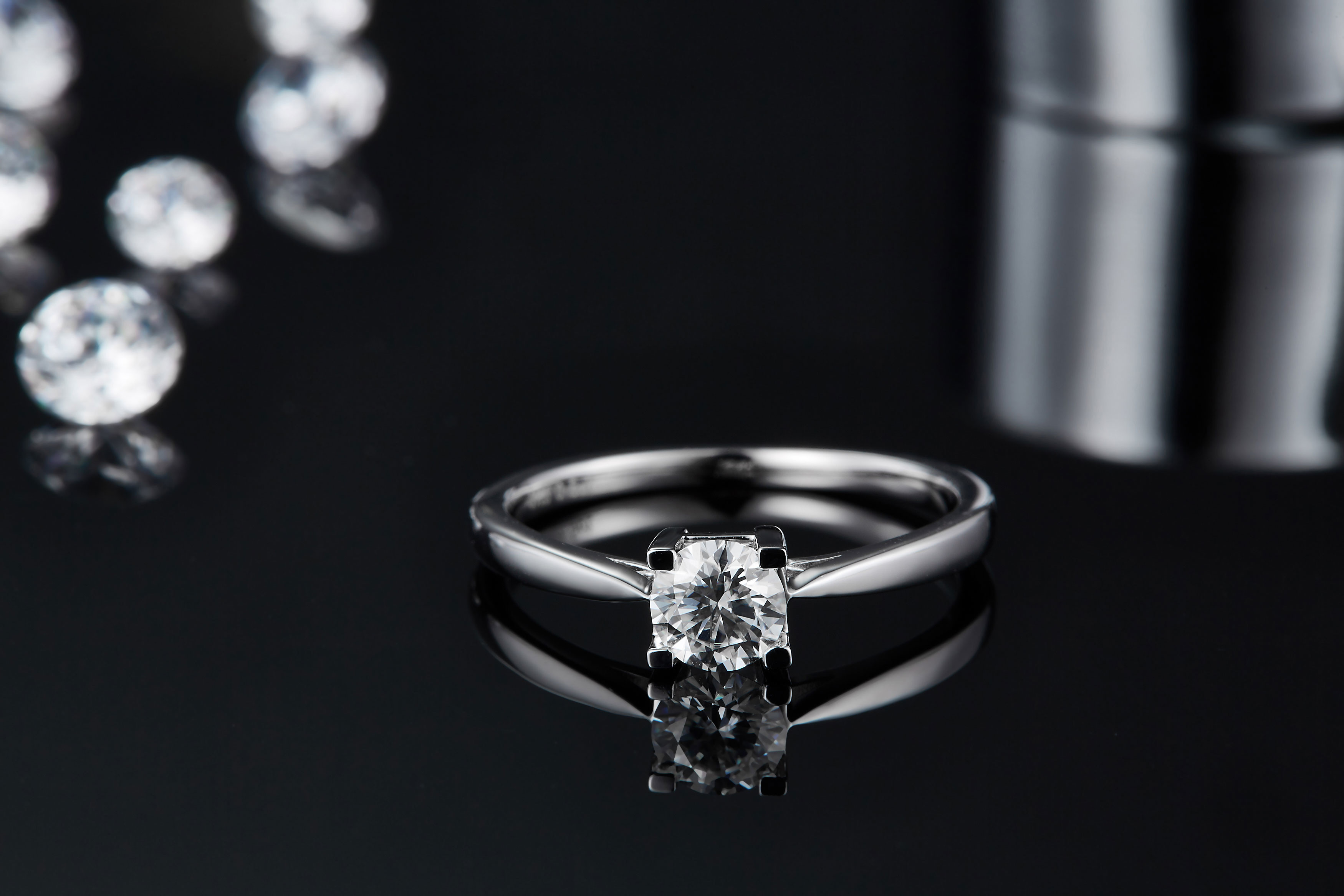 Unique S925 East West Setting Women Emerald Cut Moissanite Modern Wedding Engagement Ring Anniversary CZ Rings