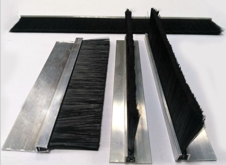 Custom Steel Wire Dustproof Windproof Sealing Strip Brush Aluminum Stents Metal Channel Strip Brushes Door Seal Nylon