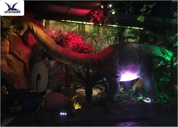 Full Size Garden Statues Moving Dinosaur Models With Light , Realistic Raptor