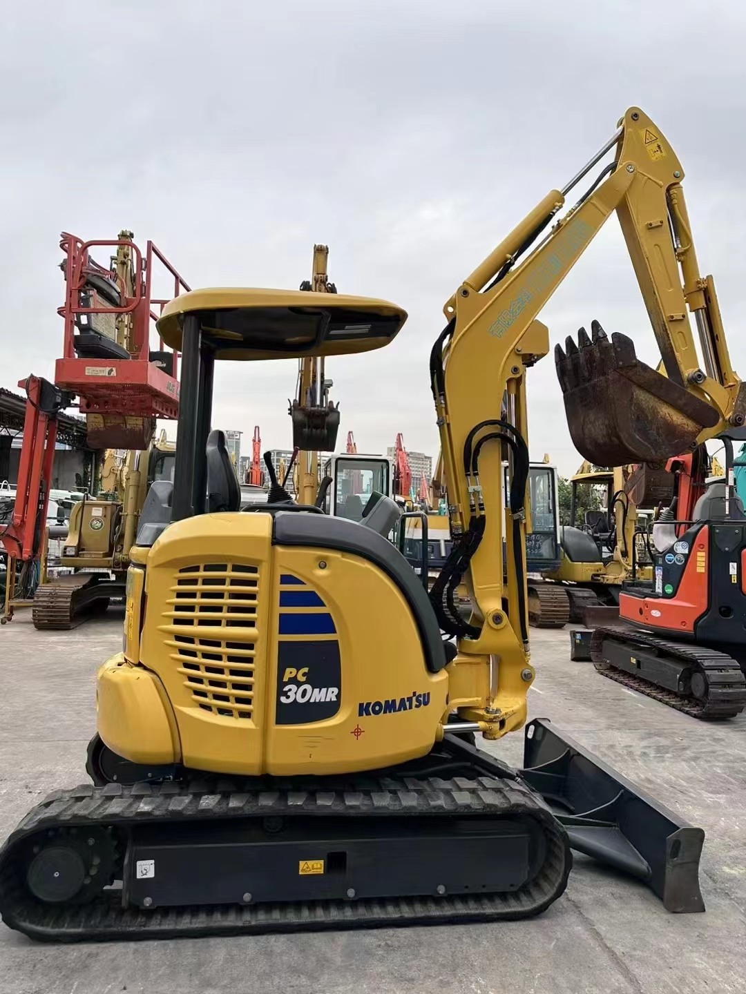 Powerful komatsu mini Excavator for Any Job - Don't Miss Out!