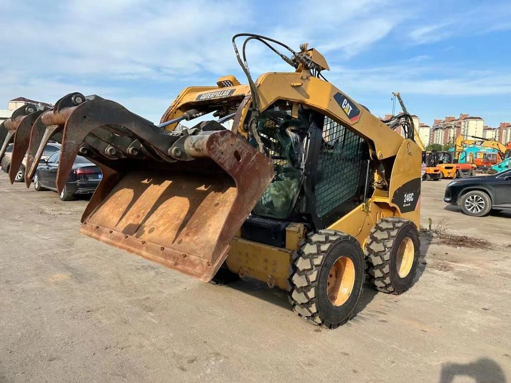 Efficient Operation Used CAT 226B Skid Steer Loader Automatic Original USA