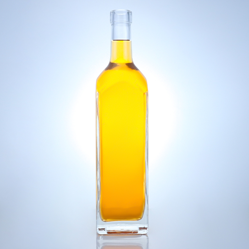 Square Shape Super Flint Glass Bottle in Clear Color for Vodka Whisky Tequila Gin