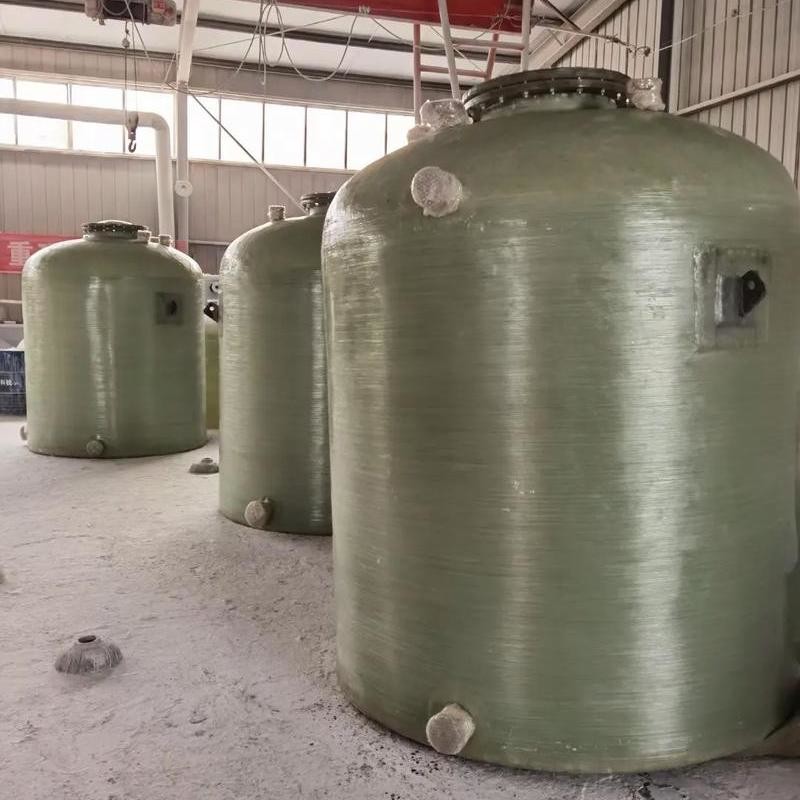 Convenient Agricultural Water Storage Tanks Easy Installation Durable Drain Valve Included