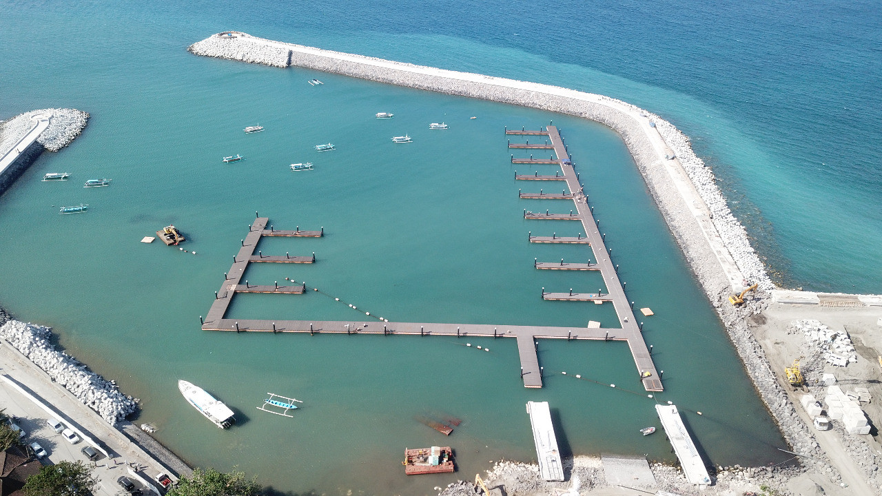 Aluminum Alloy 6061 T6 Floating Pontoon Bridge For Marina With 15-20 Years Lifespan