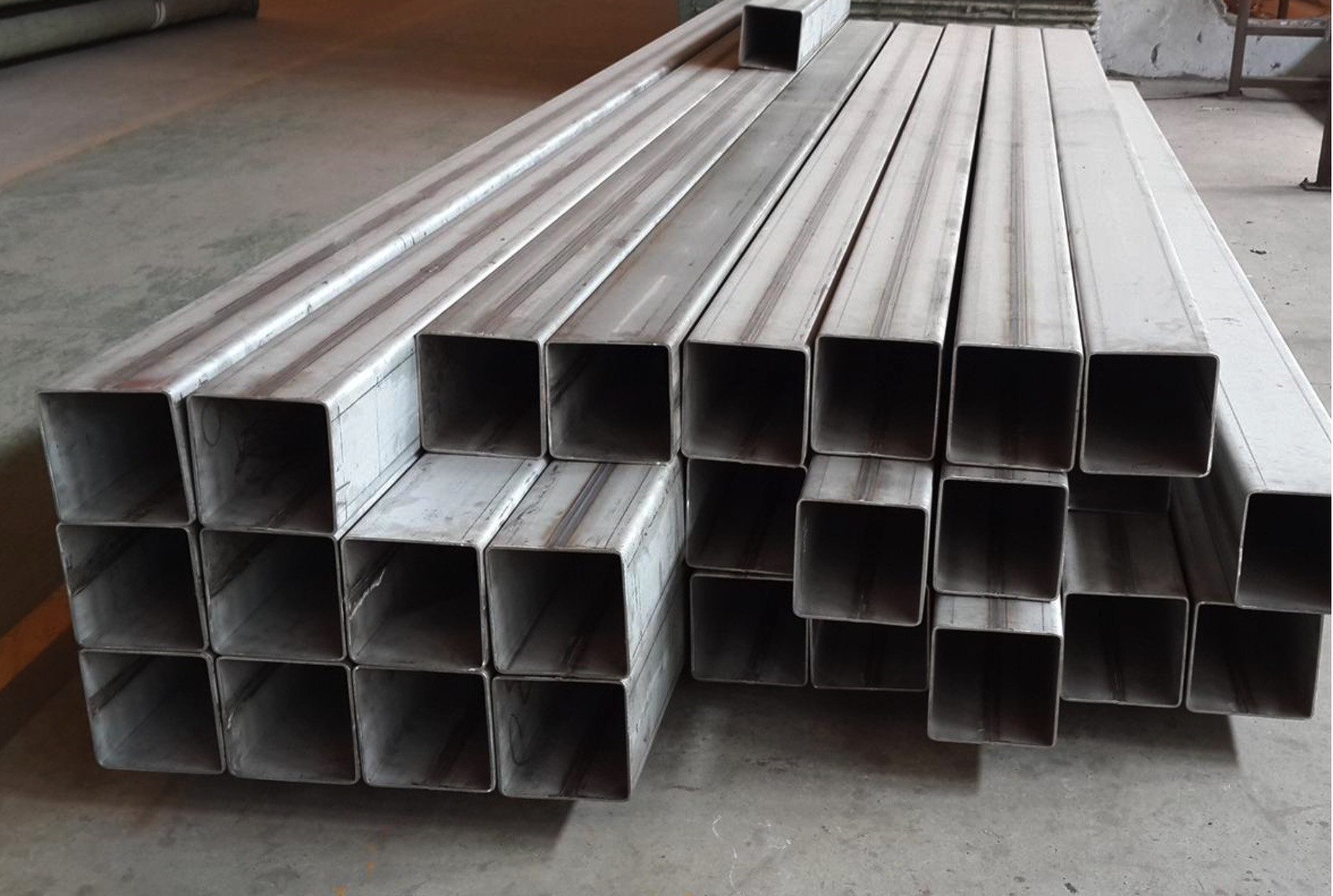 High Carbon 304 Stainless Steel Square Tubing Hot Rolled BA 2B NO.4