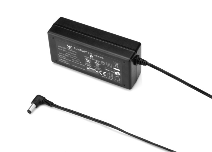 Powerful Slim Desktop Huoniu Adapter In Sleek Black CE/FCC/RoHS Certified Universal Compatibility