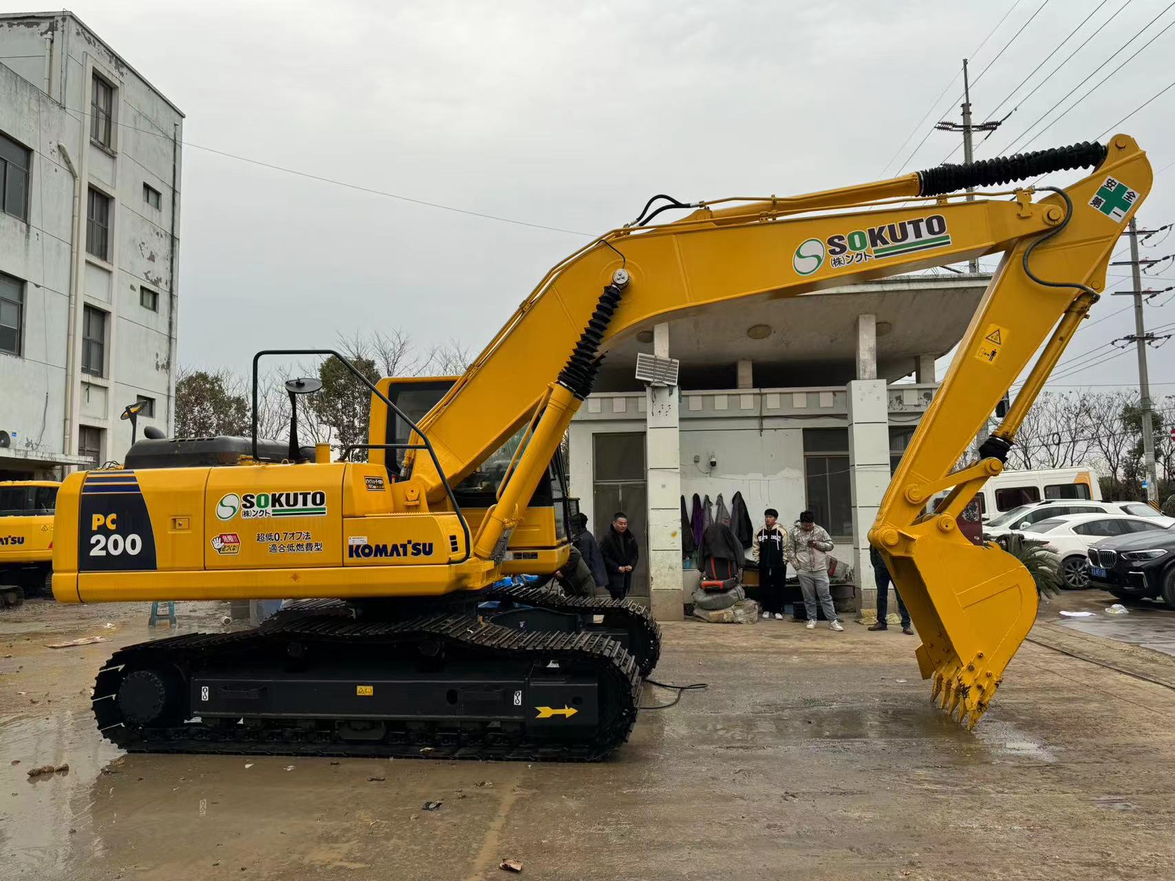 Used excavator original komatsu pc200-8 hot sales in shanghai