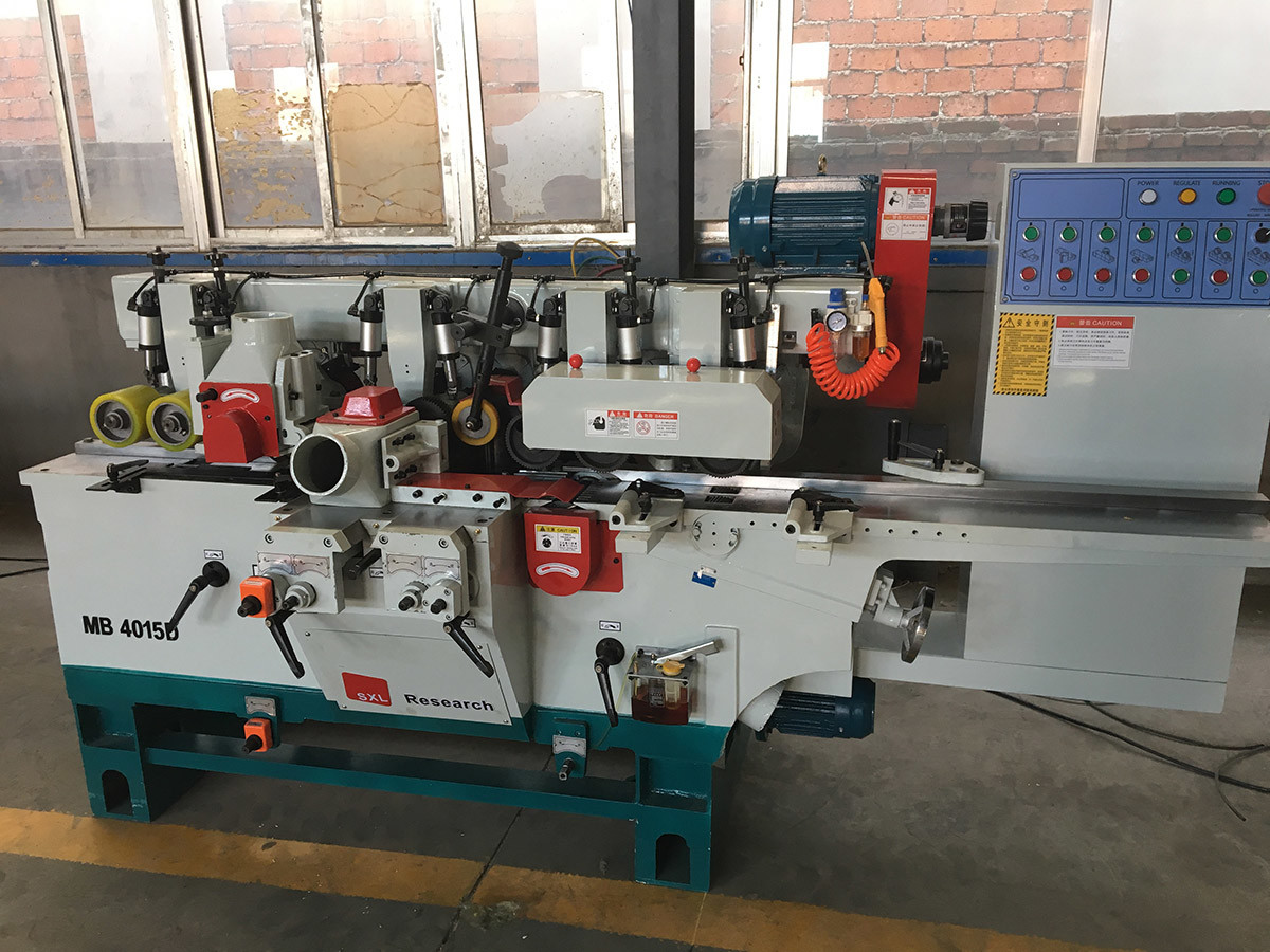Furniture four side moulder