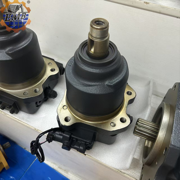 708-7W-00210 Fan Motor 708-7W-00110 WA600-6R Fan Motor For WA600 Wheel Loader