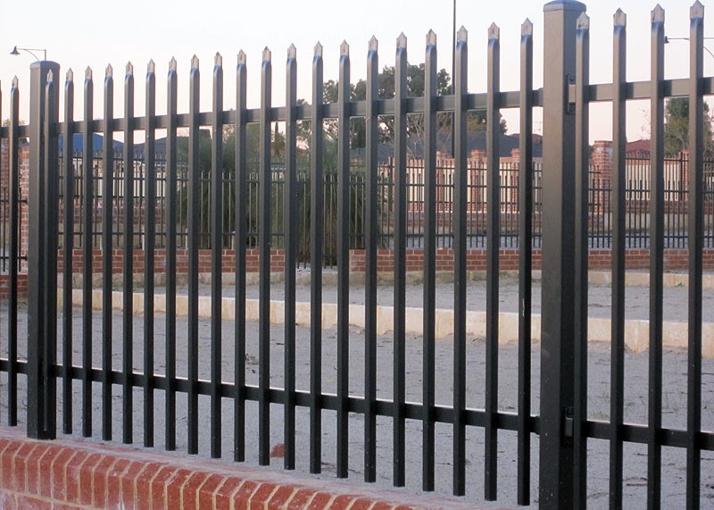 7ft High Tubular Garden Fencing , Spear Top Ornamental Fence Panels