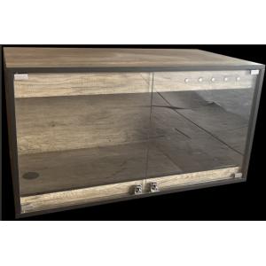  Compact Reptile Feeding Box Moisture Proof With Ventilation Fan And Window Manufactures