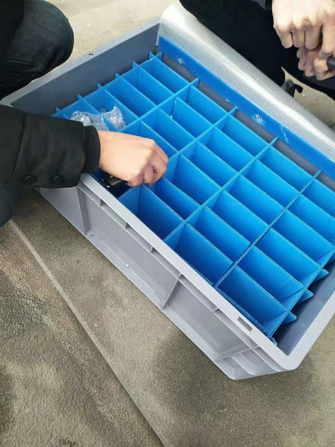 Standard Size Lower Height Storage Euro Stacking Containers / Industrial Virgin PE Containers