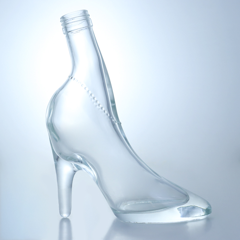 Custom Cap Glass Liquor Bottle for Gin Rum Vodka High Heels Shape Body Material Glass