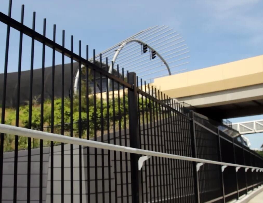 Commercial Galvanized Security Steel Fence Panels Tubular Coated POWDER 2 rails 3 rails 4 rails available