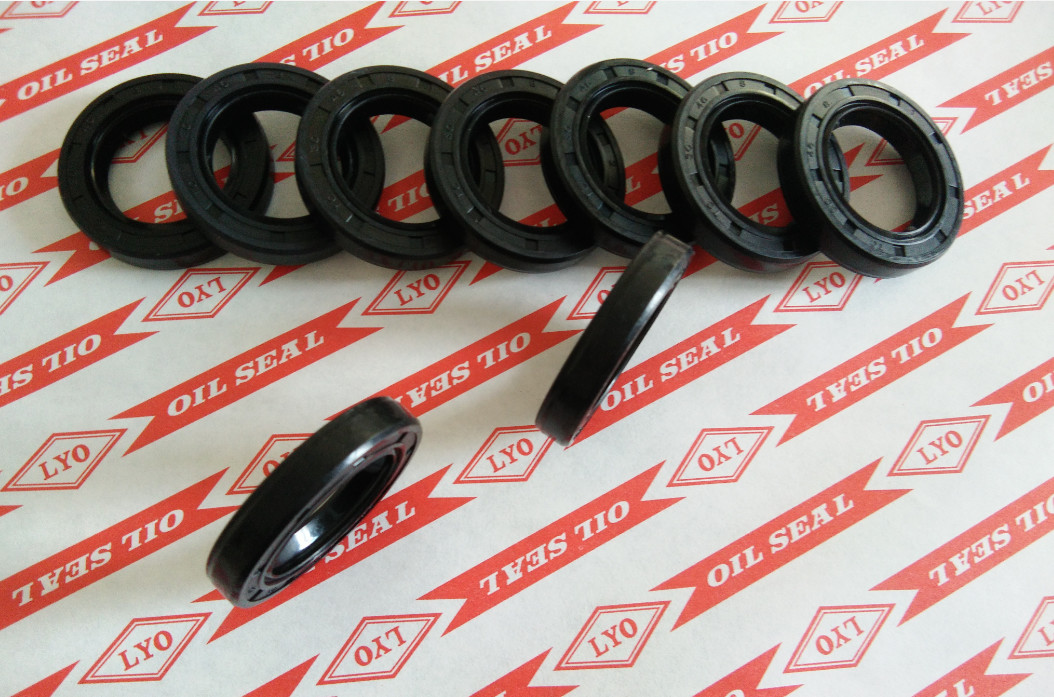 TC framework oil seal,model 30*46*8,NBR material,color is generally biack and brown.