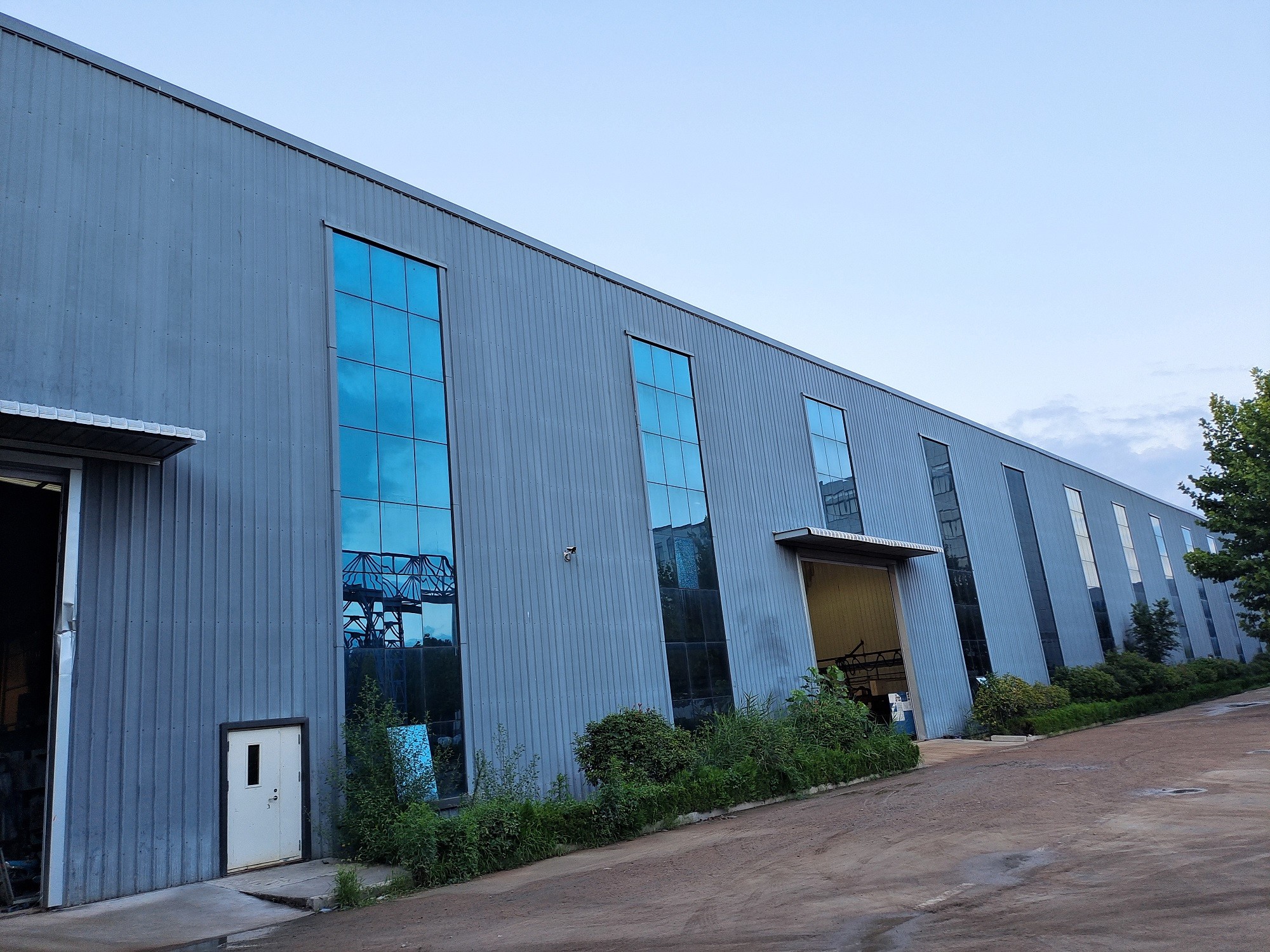Cladding One Stop Solution For Prefabricated Steel Structure Workshop Building Project