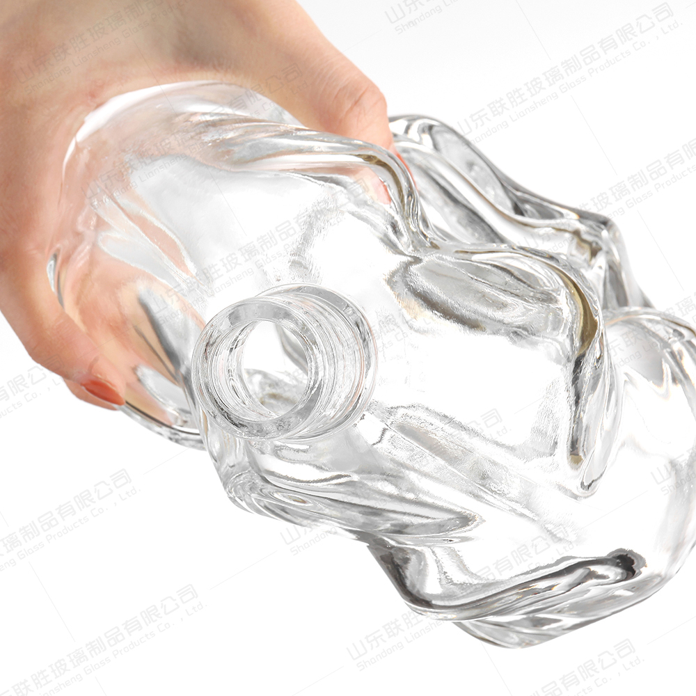 Custom Transparent Round Empty Vodka Brandy Gin Rum Liquor Spirit Glass Bottle With Screw Cap Cork