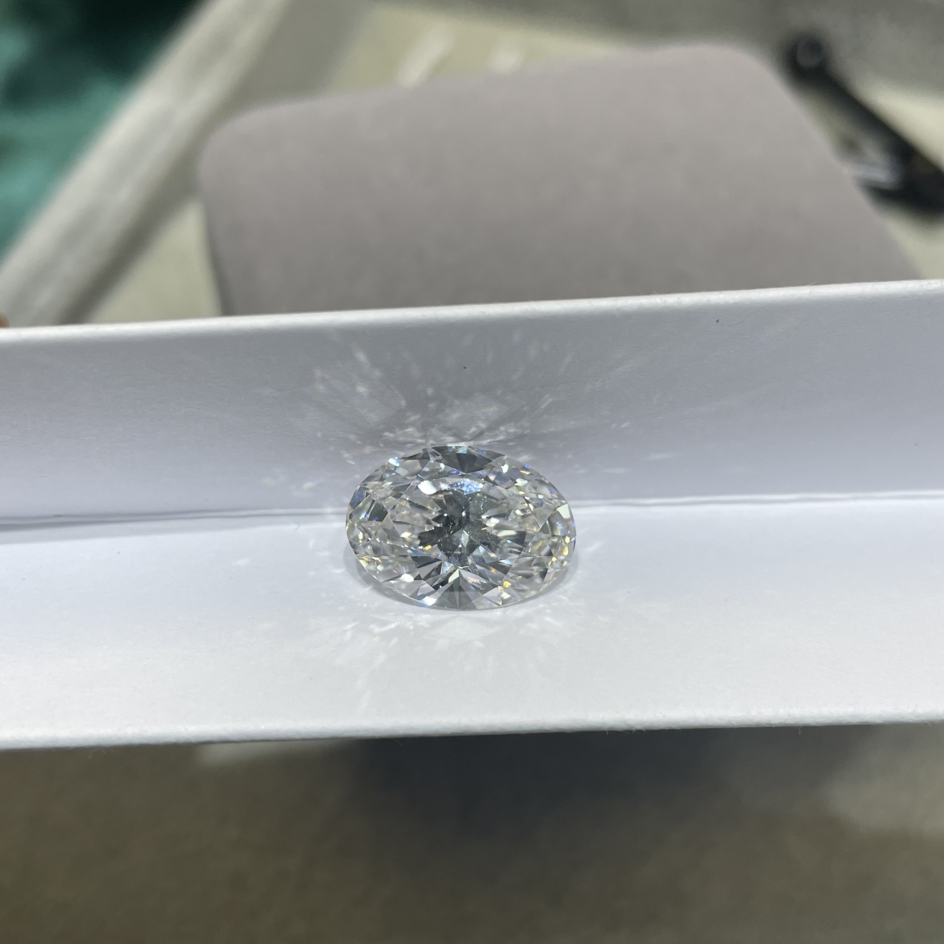 CVD White Diamond Without Inlay 12.06carat Oval Customizable