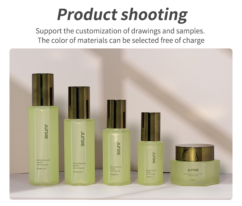 30ml 60ml 100ml 120ml Refillable Spray Bottles , Toner Pump Bottle Cosmetic