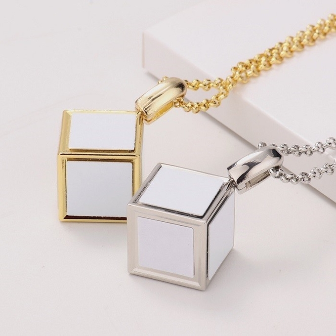 Custom Blank Sublimation Dice Cube Memory Pendant Necklace Sublimation Photo Necklace