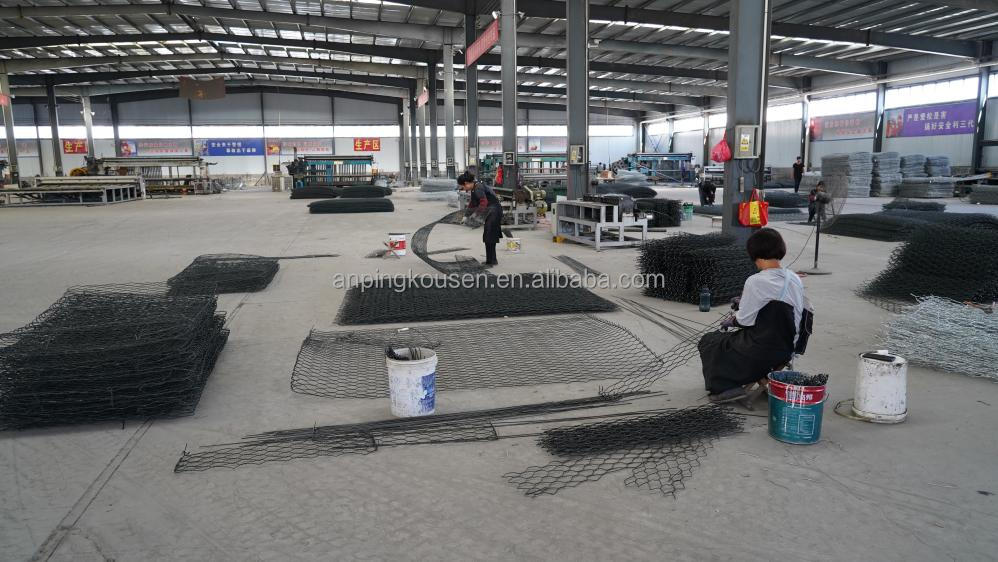 Galvanized Iron Wire Welding Pattern PVC Coated Gabion Basket for Flood Control Mesh