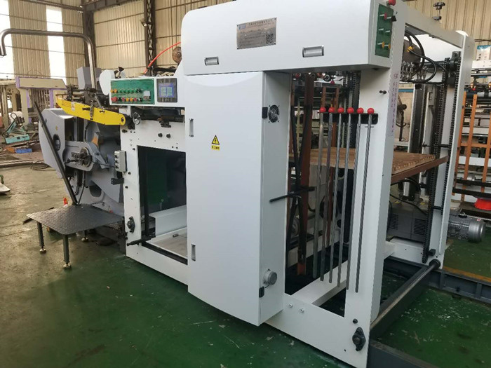4.5KW Automatic Paper Creasing Machine Cardboard Plastic Paper Cutting Machine