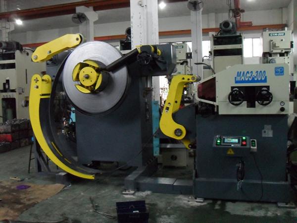 MT Heavy Material Frame Metal Sheet Straightening Machine Stamping Process