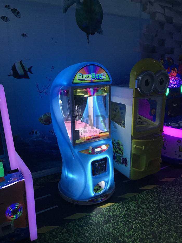 Super Box2 Gift Crane Claw Game Arcade Gift Vending Machine for Amusement Park