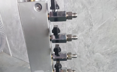 Easy to Operate Chemical Cold Glue Application System for Paper Pasting Machine