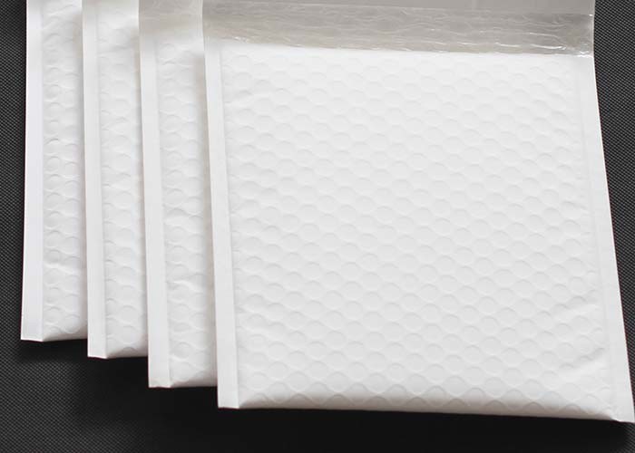 Hot Stamping Padded Postal Envelopes Stone Paper With Zipper / Button
