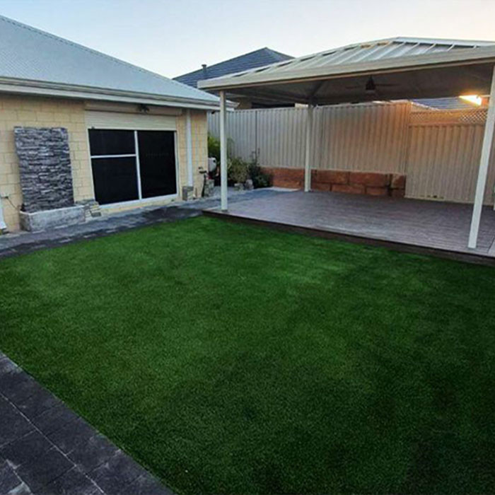 Environmental Protection 40mm C Shape Landscape Green Artificial Fake Turf With Drainage Holes