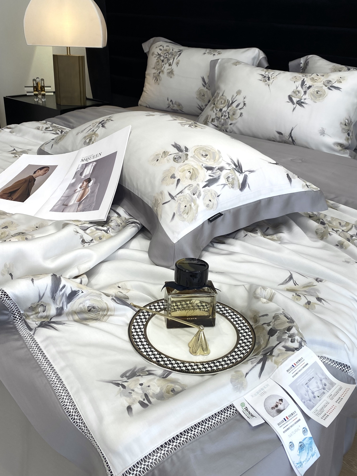 National Standards Color Fastness Grade 300TC/60S*60S Tencel Bedding Sets for Dubai Market