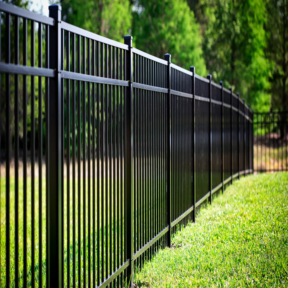 Anti Rust Backyard Tubular Metal Fence Customization