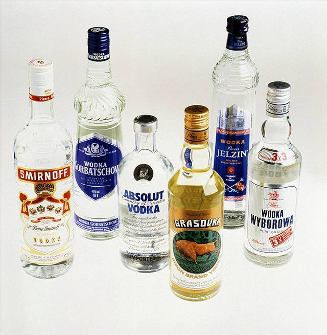 Food Shop Liquid Bottle Filling Capping and Labeling Machine Label Pasting Machine Double Side Label Machine
