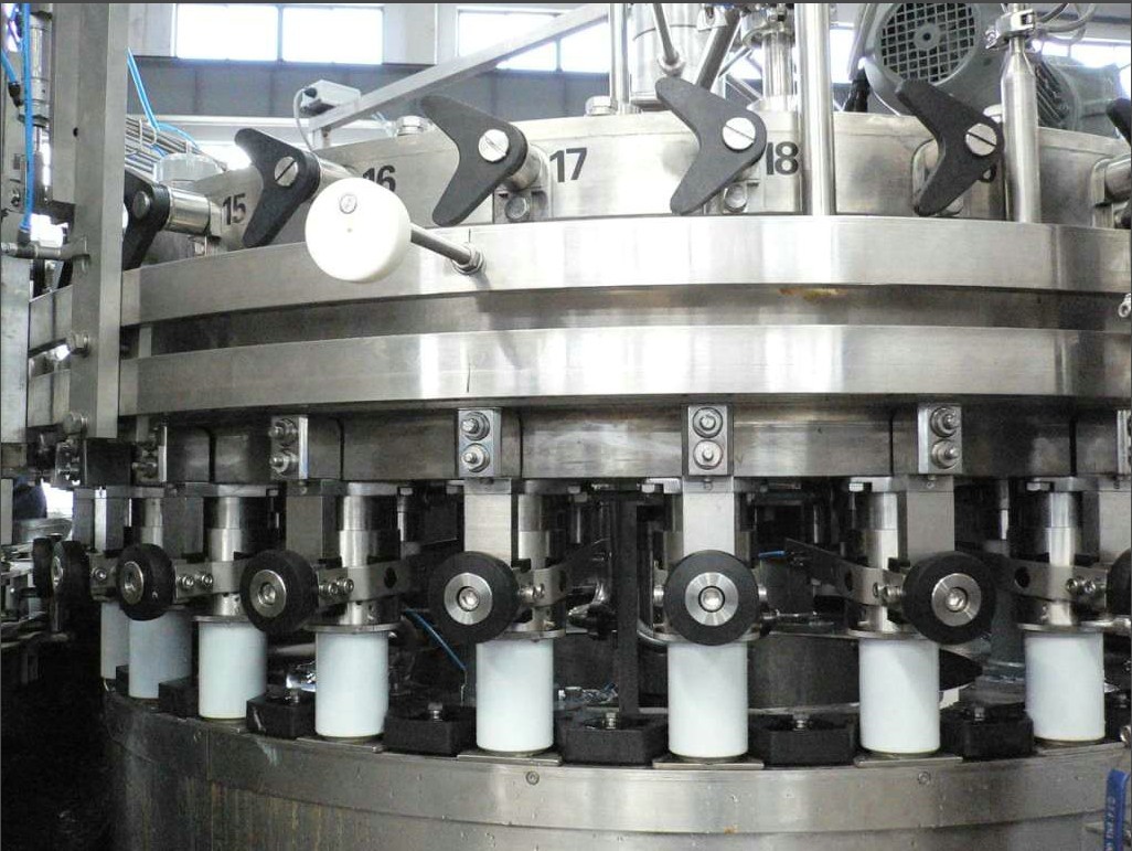 Aluminum energy drinks, beer Pop Can automatic rotary Filling Machine 1,500BPH (330ml)